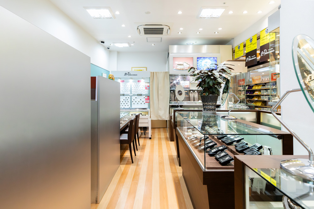 宝石・時計・メガネの専門店 FUKUZAWAの店舗写真 3