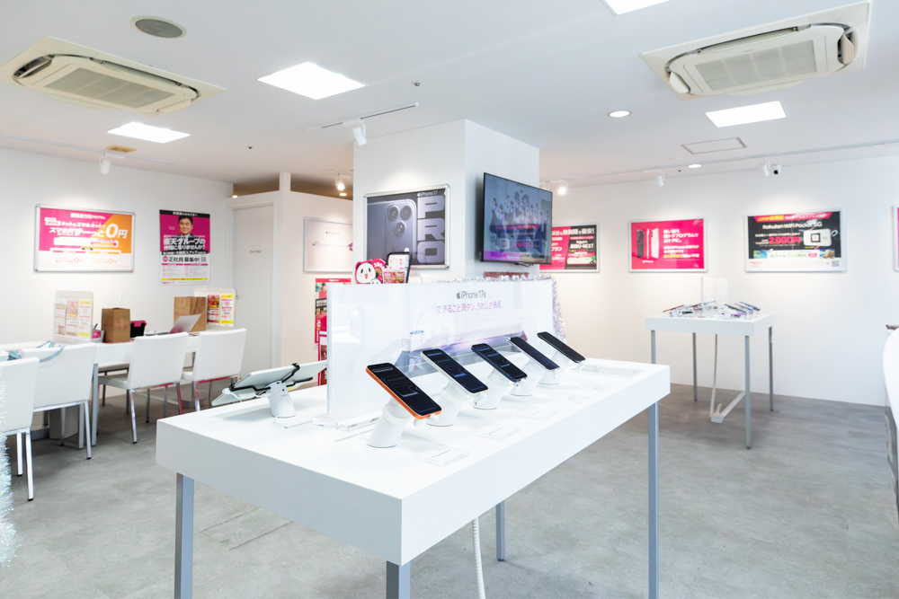 楽天モバイル<br>MOLTIたるみ店の店舗写真 3